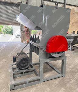 Automatic Coconut Husk Granule Crusher Machine